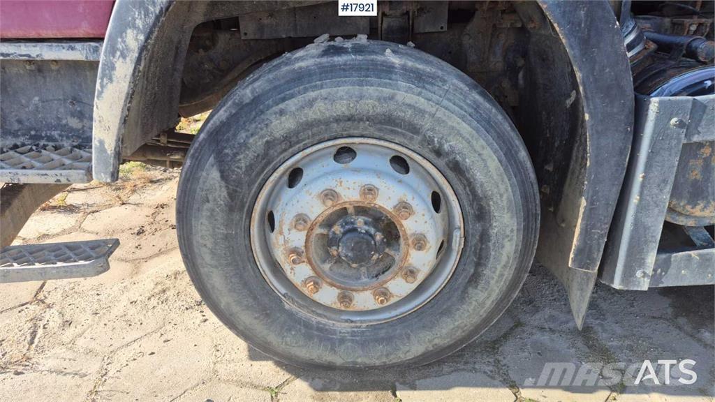 MAZ 650136 Camiones bañeras basculantes o volquetes