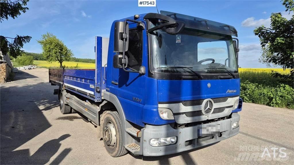 Mercedes-Benz Atego Camiones caja cerrada