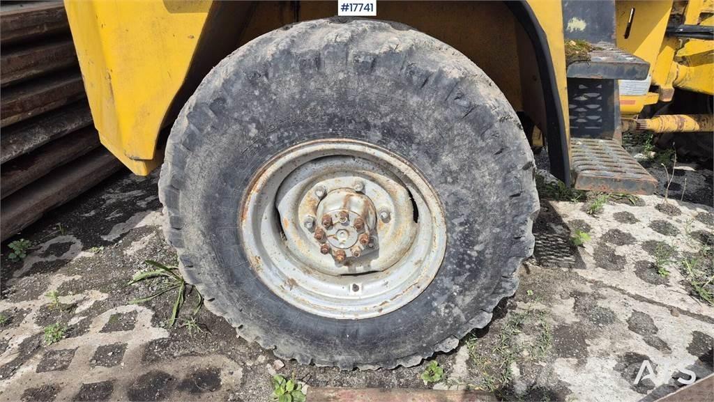 Paus AKD 20 Dúmpers de obra