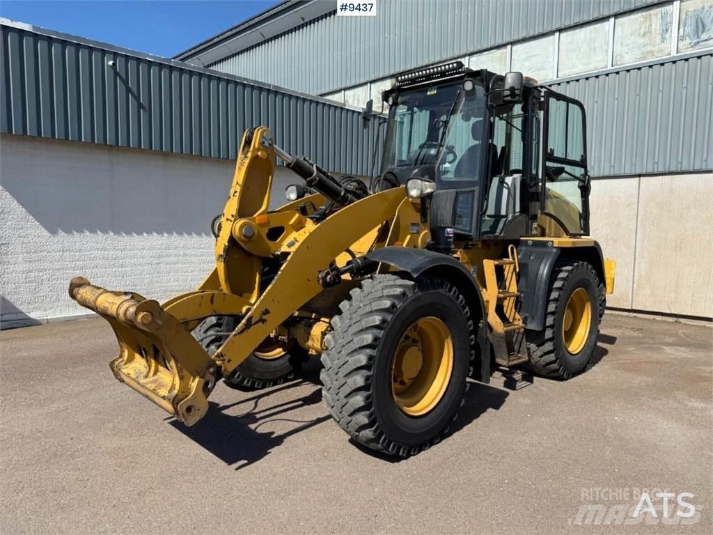 CAT 910K Buldozer sobre ruedas