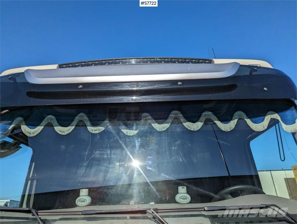 DAF FAT XF530Z Camiones bañeras basculantes o volquetes
