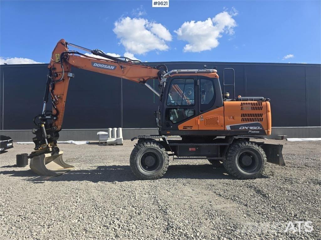 Doosan DX160W-5 Excavadoras de ruedas