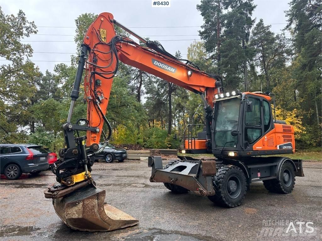Doosan DX170W Excavadoras de ruedas