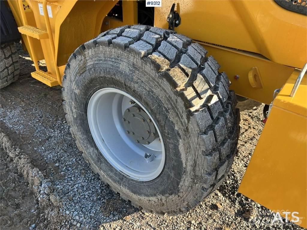 Everun L30 Multi Buldozer sobre ruedas