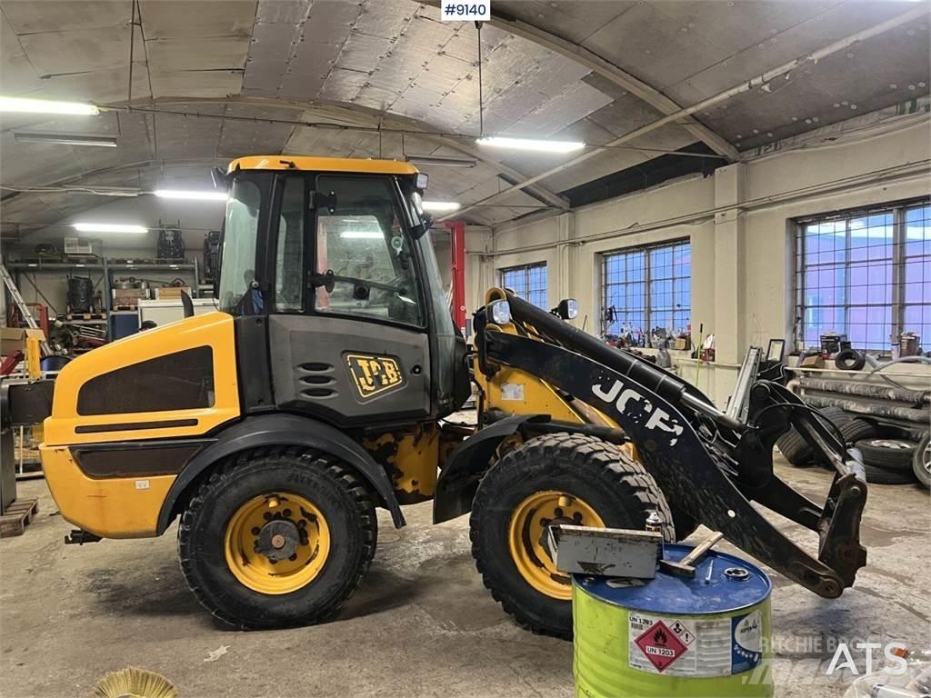 JCB 409 T4 Buldozer sobre ruedas