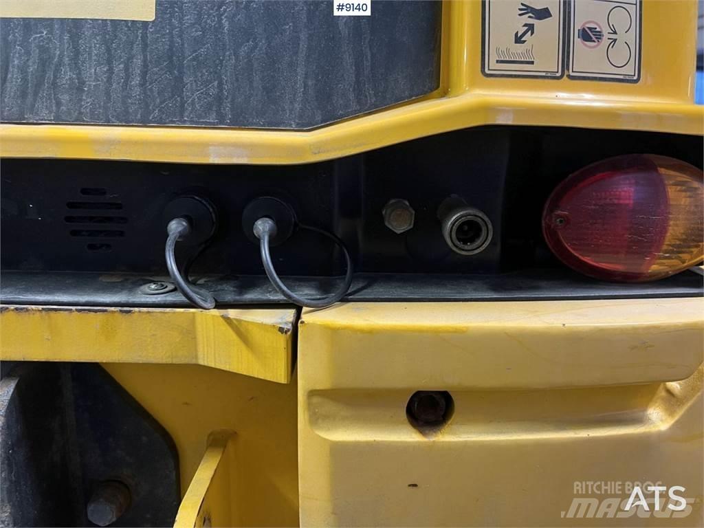 JCB 409 T4 Buldozer sobre ruedas