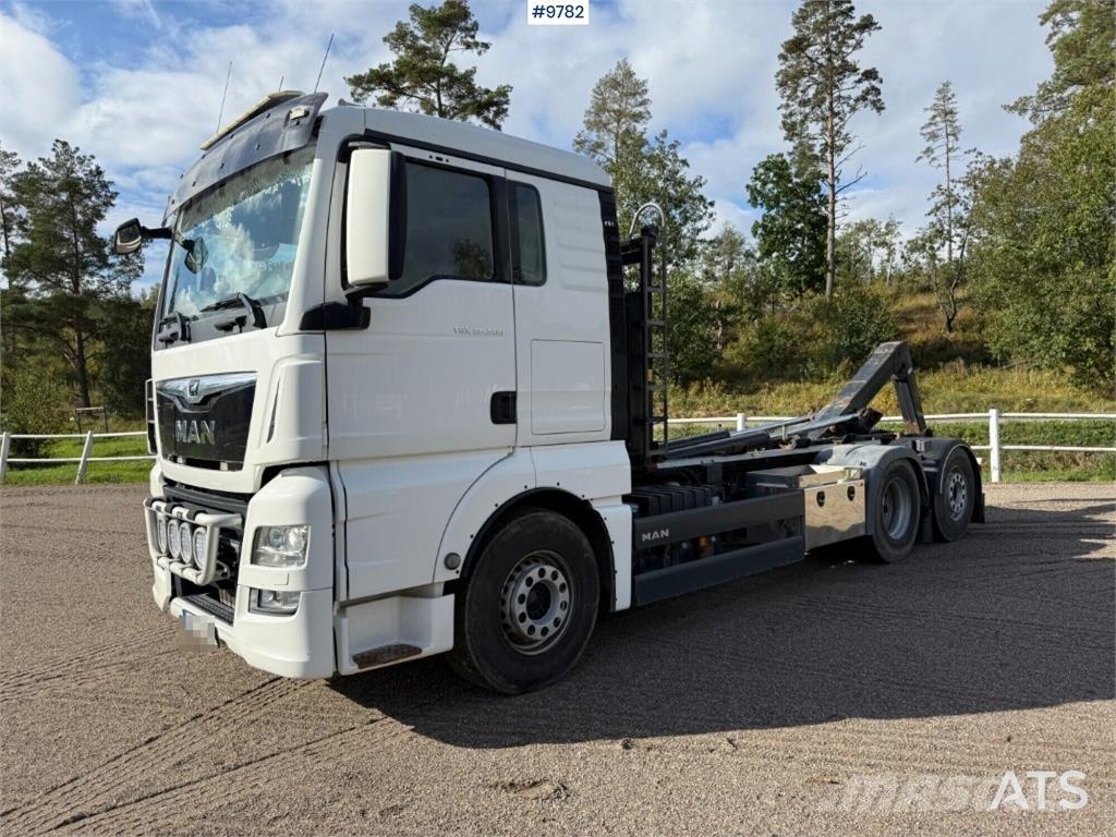 MAN TGX 26.500 6X2 Camiones polibrazo