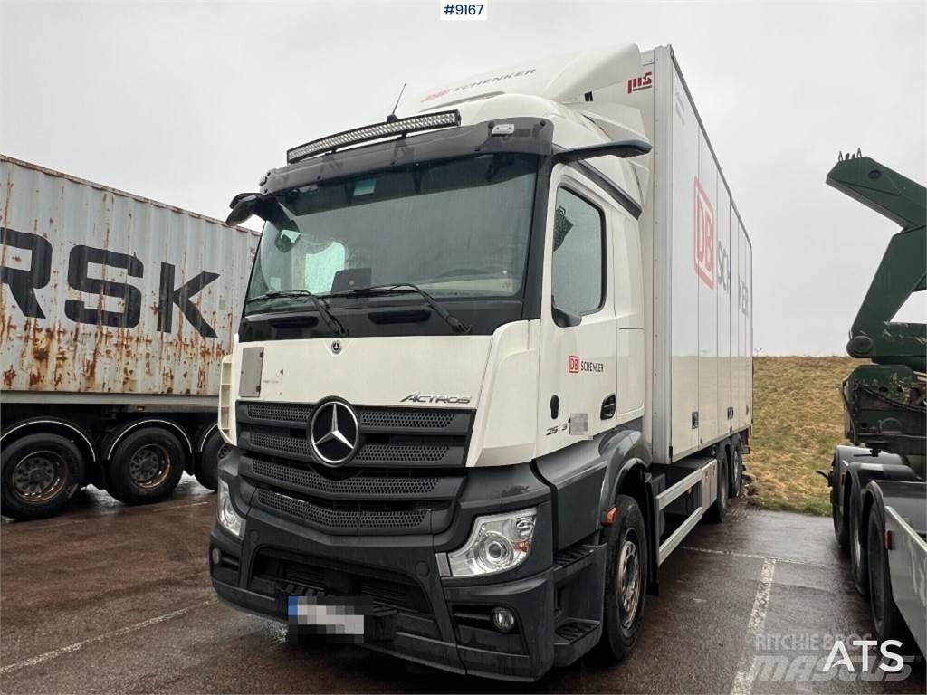 Mercedes-Benz Actros Camiones caja cerrada