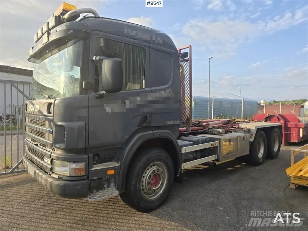 Scania P124 Camiones polibrazo