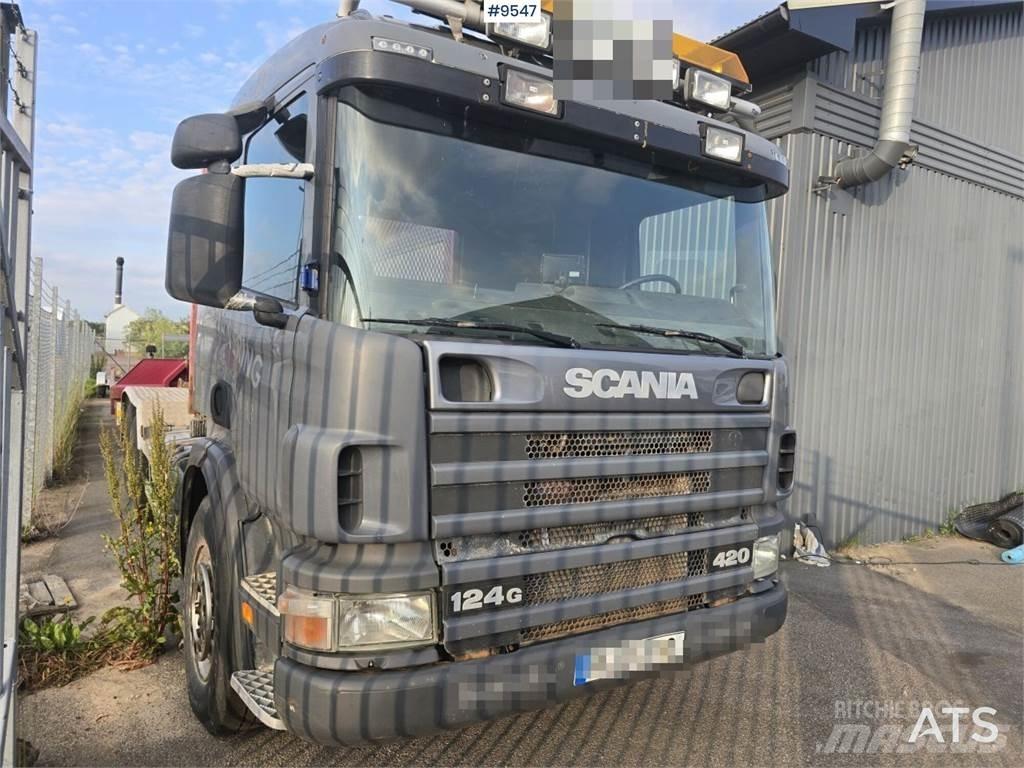 Scania P124 Camiones polibrazo