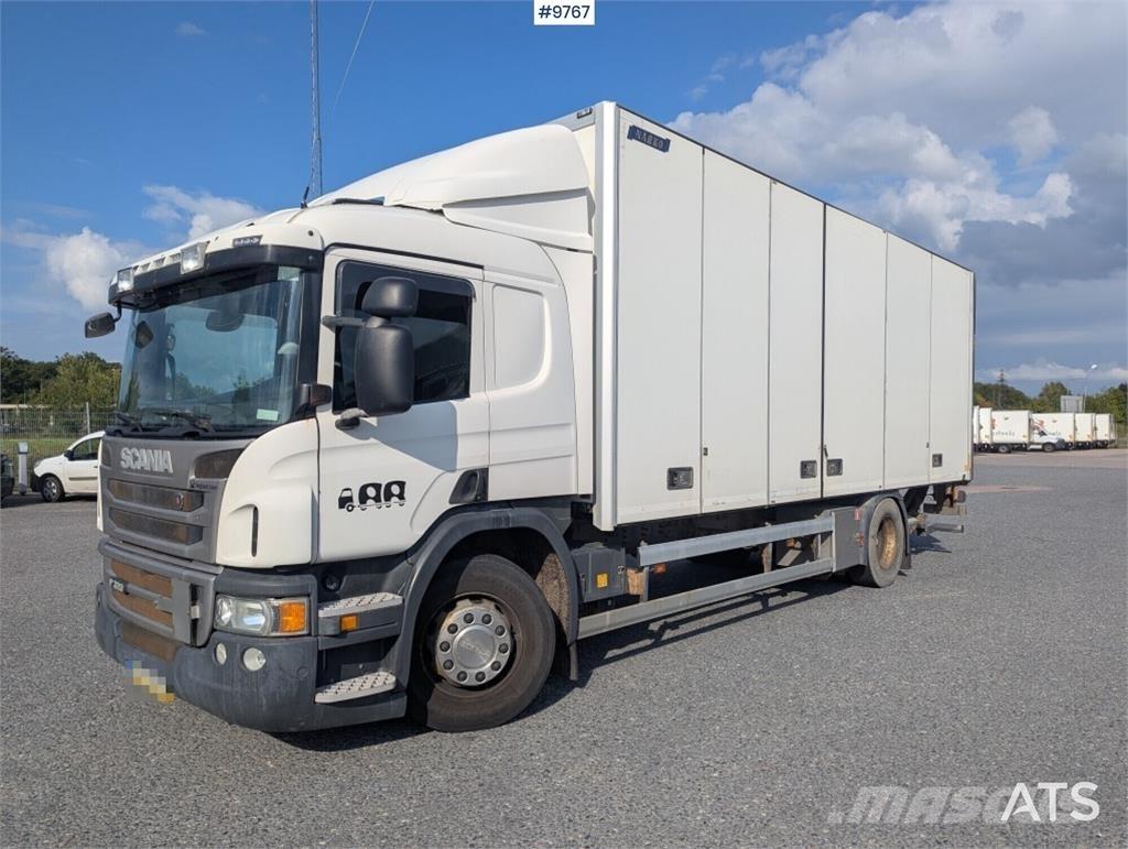 Scania P320 Camiones caja cerrada
