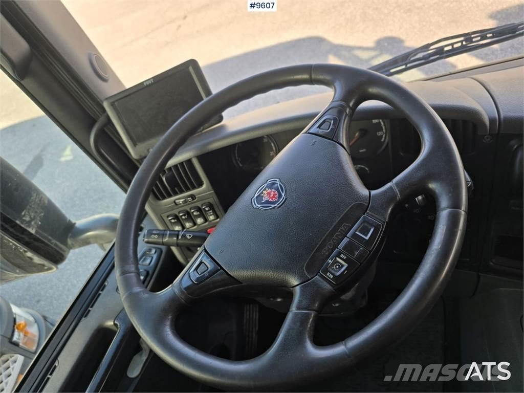 Scania P320 Skåpbil Camiones caja cerrada