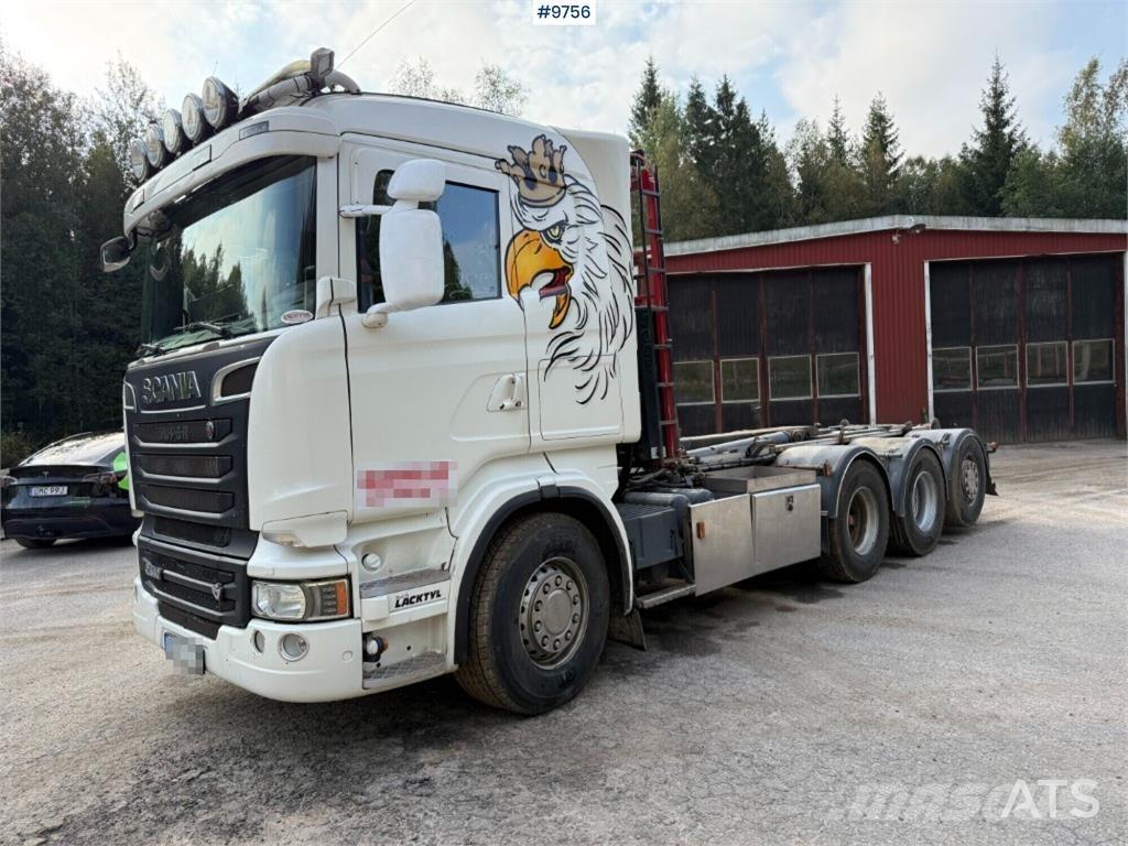 Scania R560 8X4 Camiones polibrazo