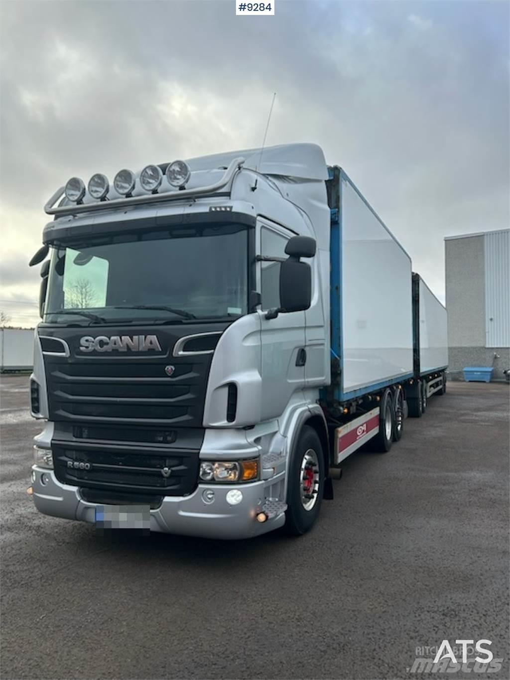 Scania R560LB6x2MNB Camiones caja cerrada