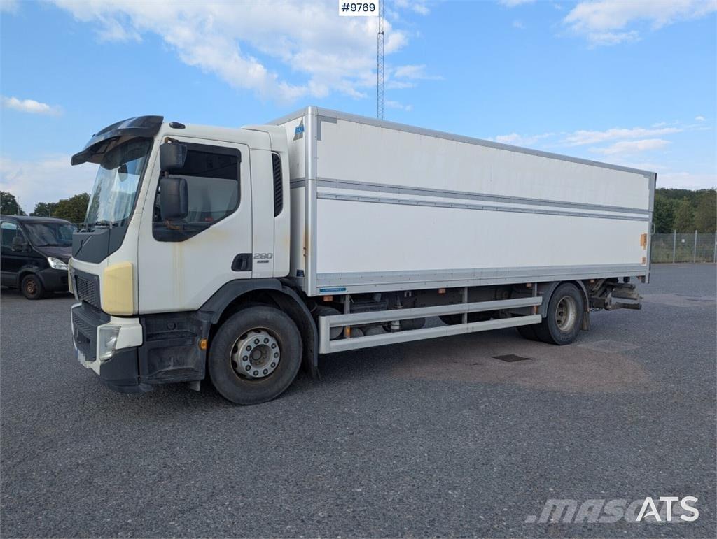 Volvo FE 4*2 Camiones caja cerrada