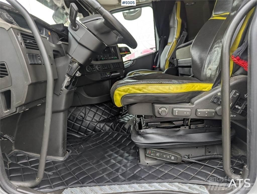 Volvo FH16 6*2 Camiones caja cerrada