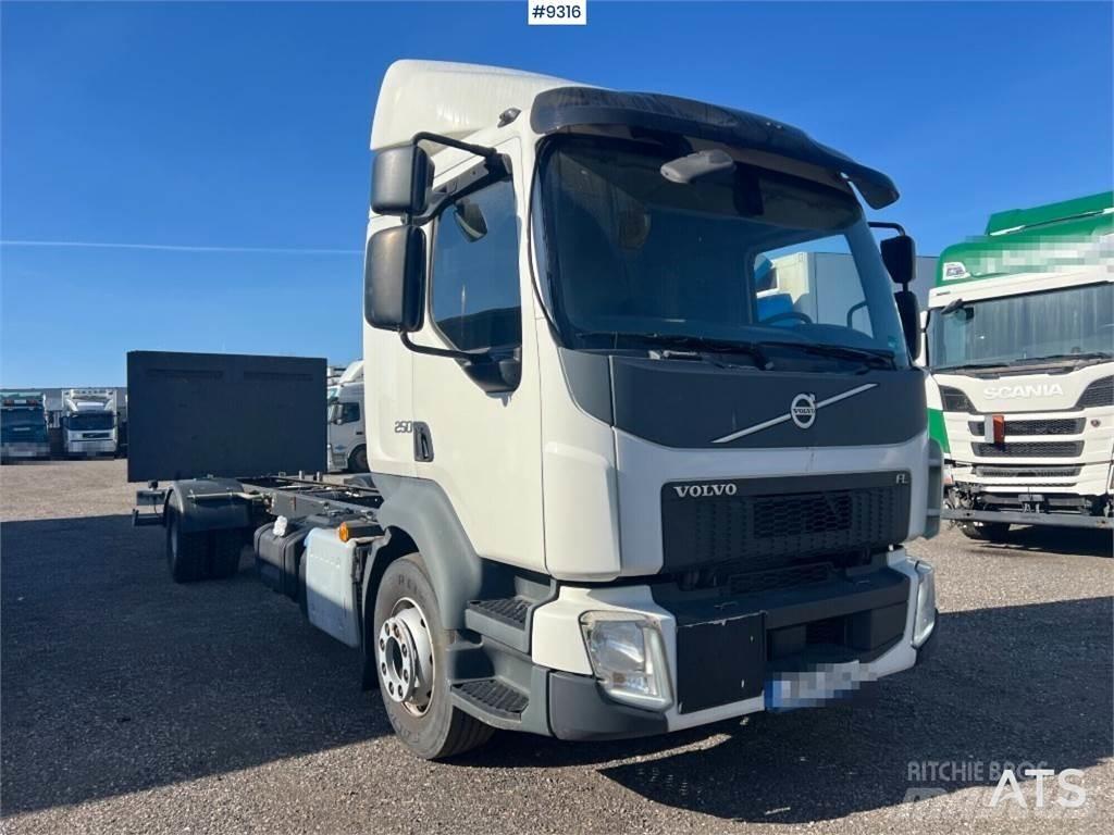 Volvo FL250 Camiones chasis