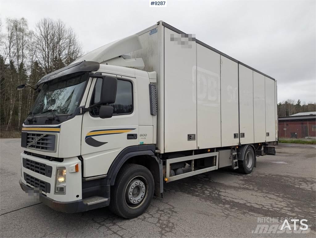 Volvo FM 300 4X2 Camiones caja cerrada