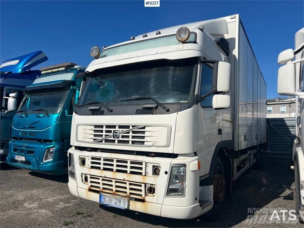 Volvo FM 340 4X2 Camiones caja cerrada