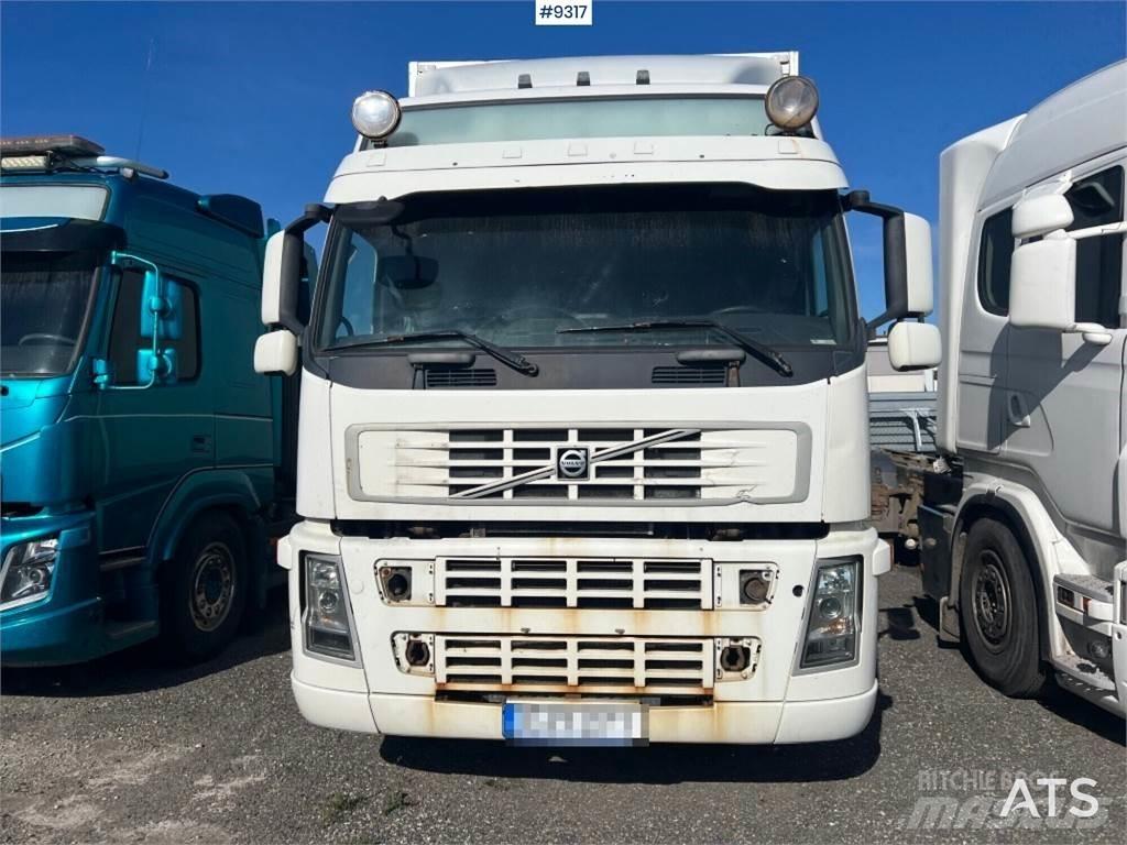 Volvo FM 340 4X2 Camiones caja cerrada