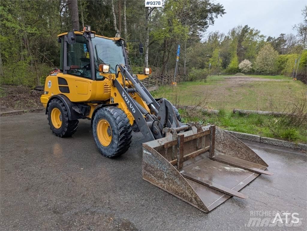 Volvo L25F Buldozer sobre ruedas
