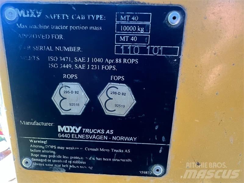 Moxy MT40 Dúmpers de obra