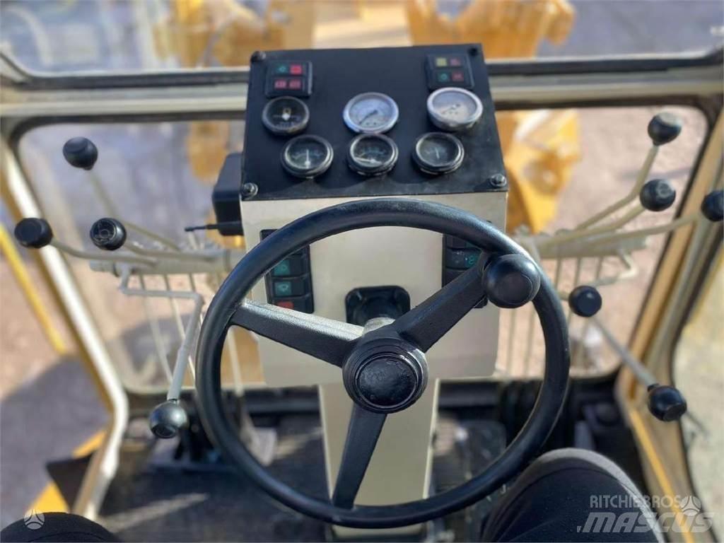 CAT 140 H Motoniveladoras