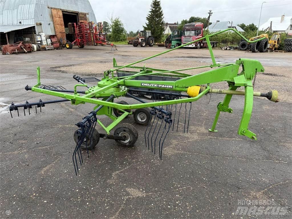 Deutz-Fahr 300 Mezcladoras distribuidoras
