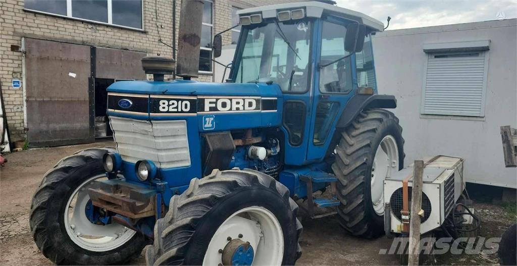 Ford 8210 Tractores