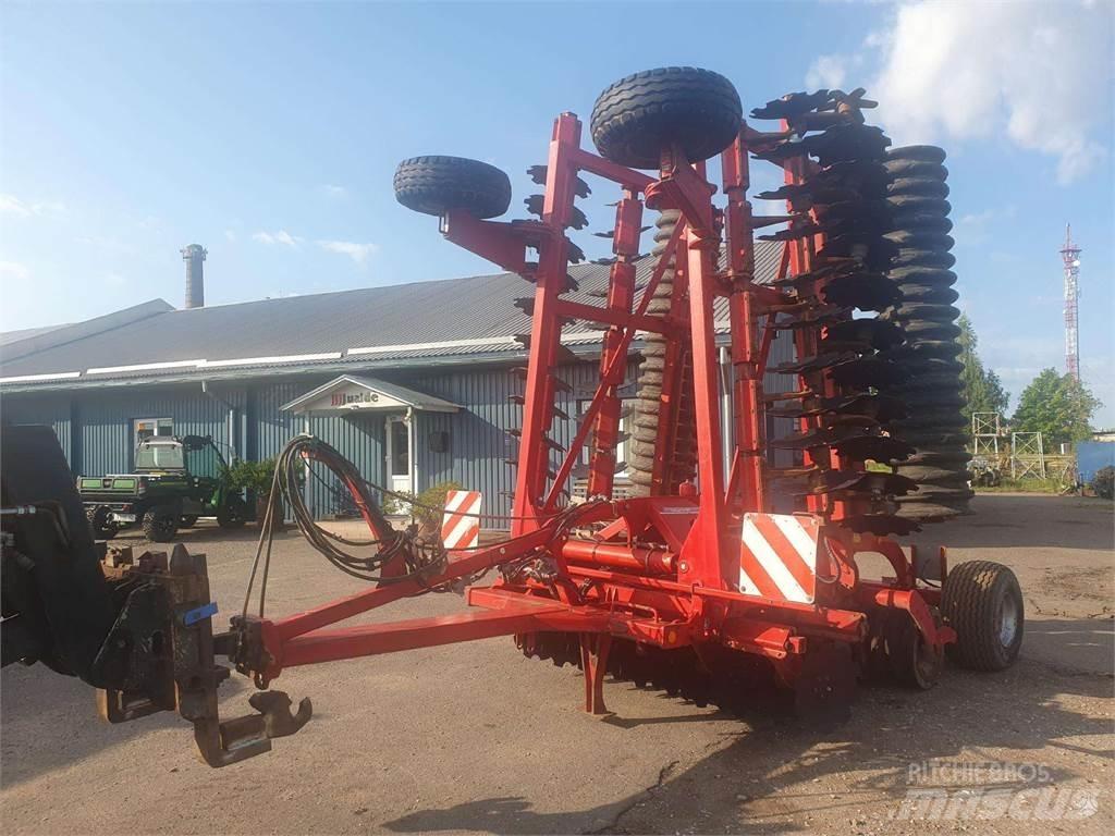Horsch Joker 8RT Rastras para campos