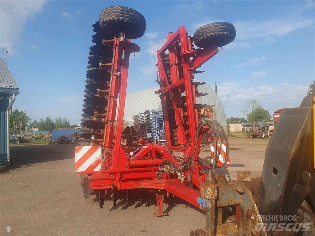 Horsch Joker 8RT Rastras para campos