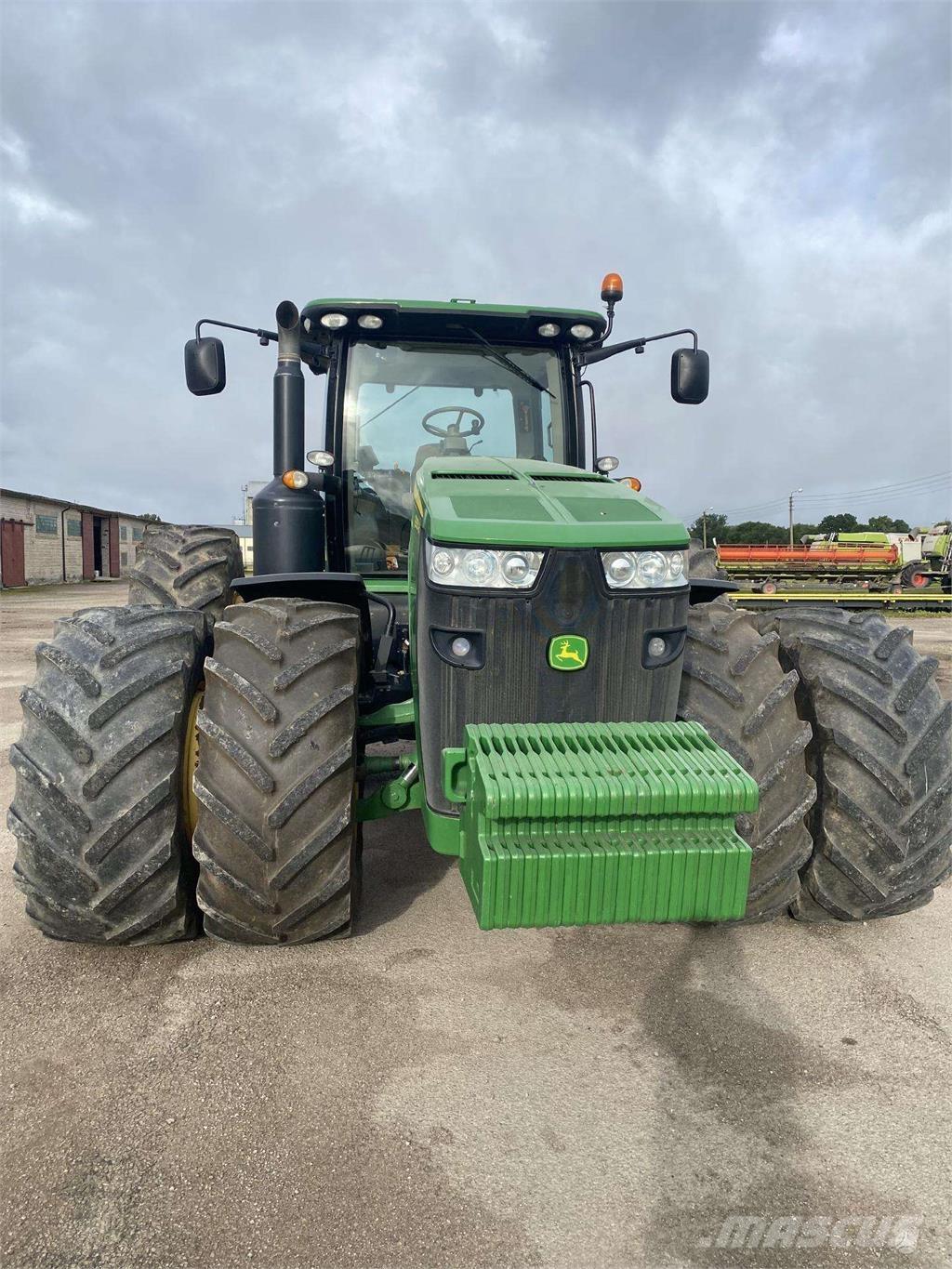 John Deere 8335R Tractores