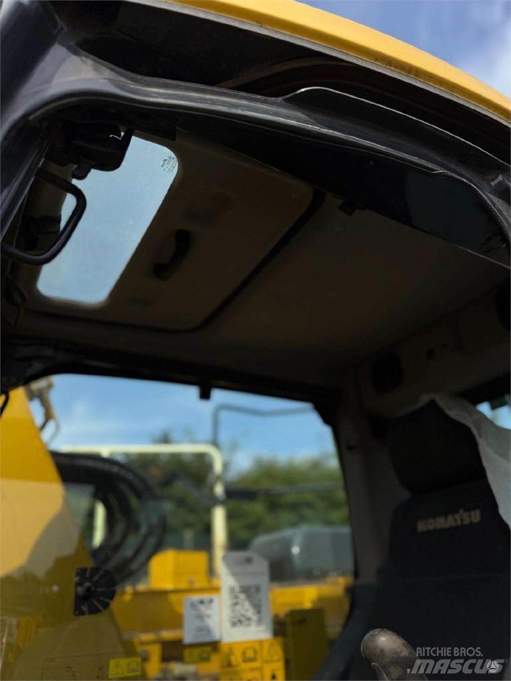 Komatsu PC138US Excavadoras de cadenas