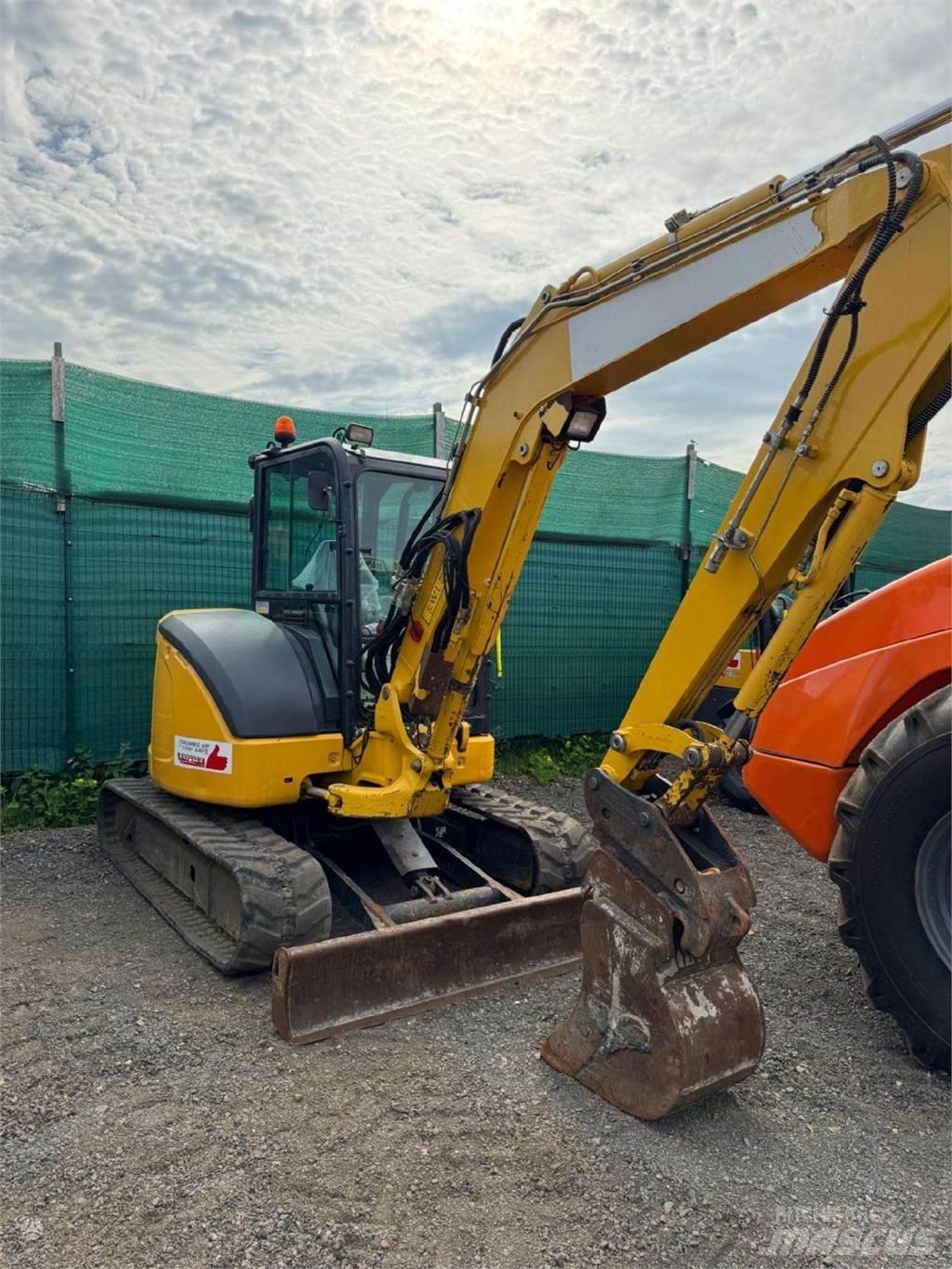 Komatsu PC55MR-5 Excavadoras de cadenas
