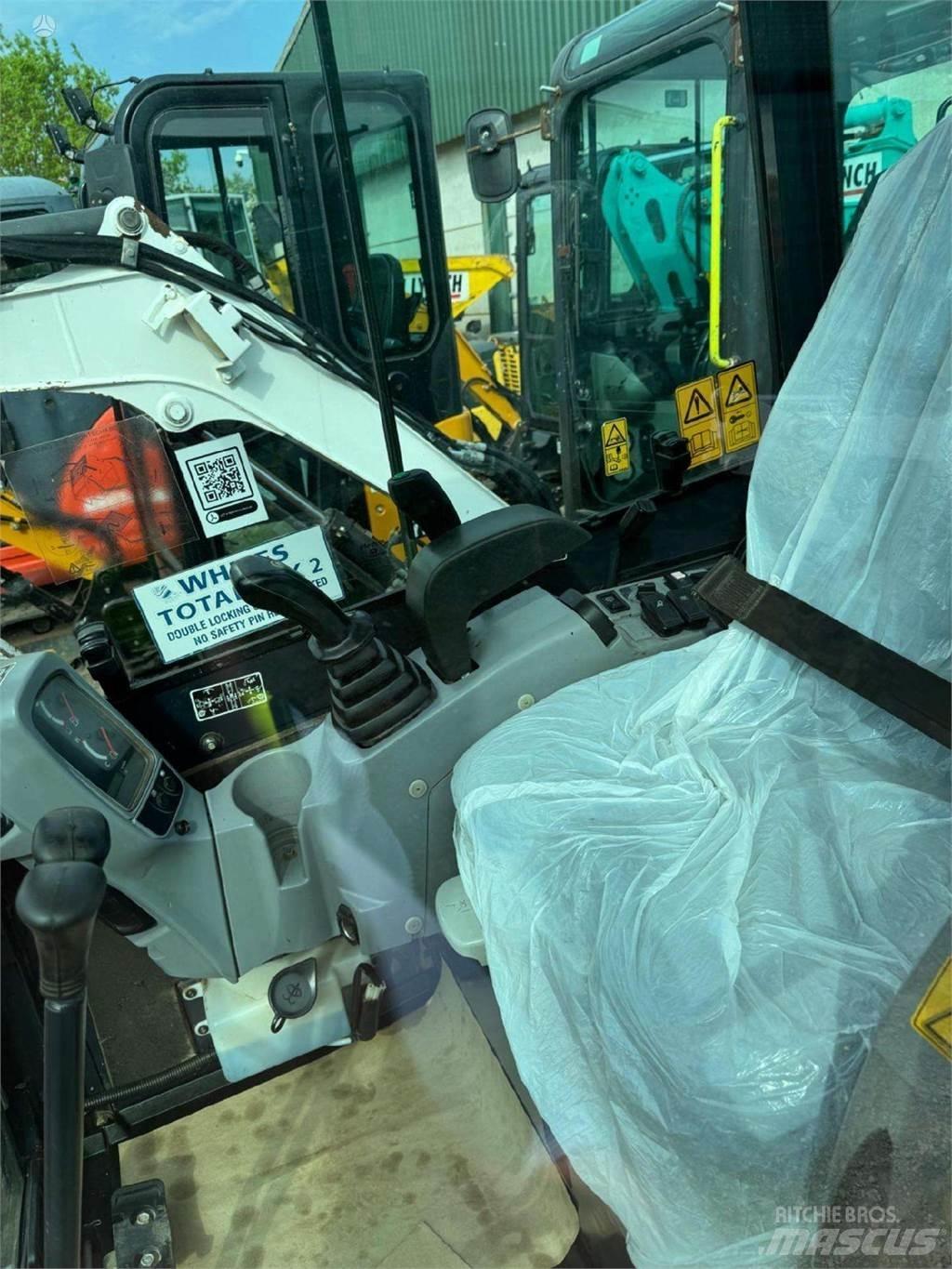 Kubota U27-4 Mini excavadoras < 7t