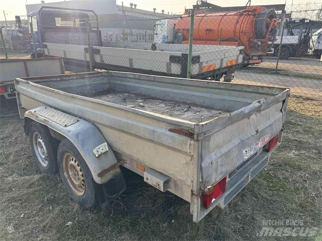Tauras 2502-01 Vehículos de enganche