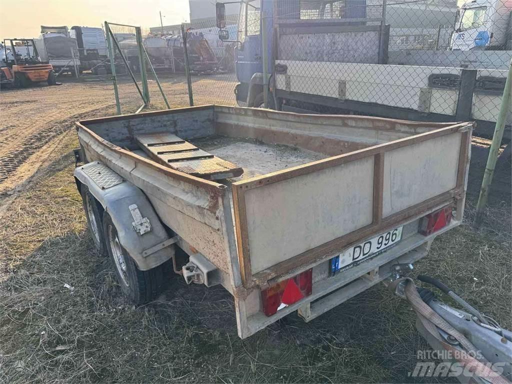 Tauras BZ 2530 Vehículos de enganche