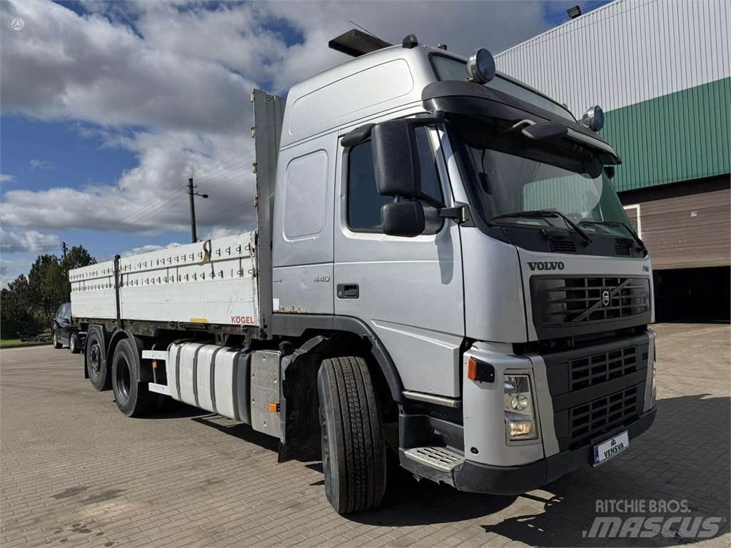 Volvo FM 440 6x2 Camiones plataforma