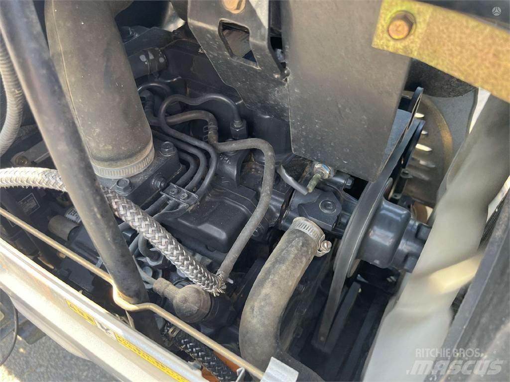 Yanmar EF 220 Tractores