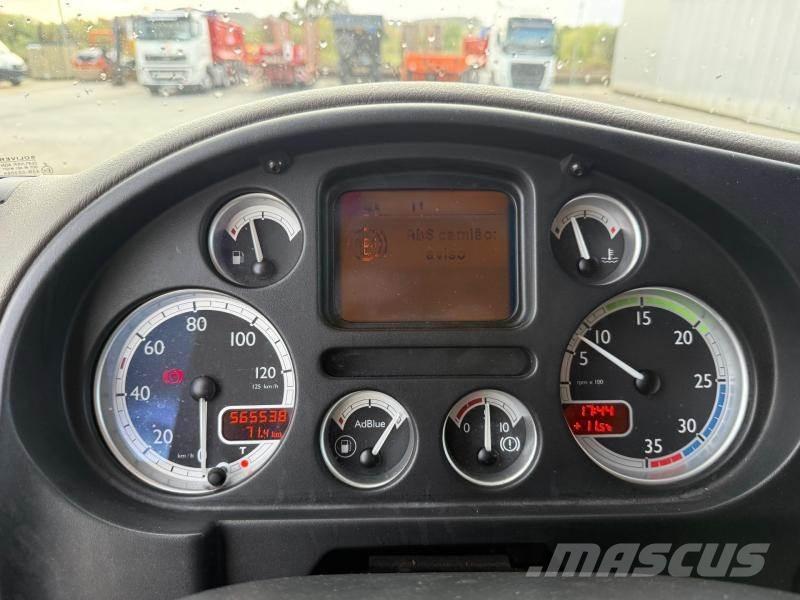 DAF LF45 220 Camión con caja abierta