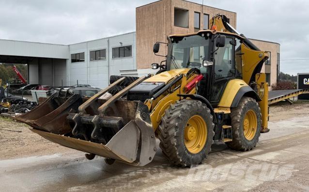 CAT 444 Retrocargadoras