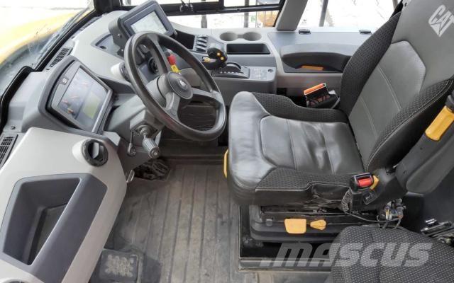 CAT 730-04A Dúmpers articulados