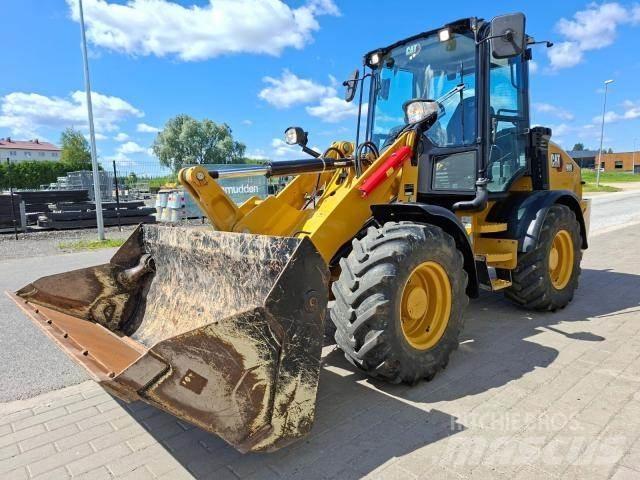 CAT 908 Cargadoras sobre ruedas