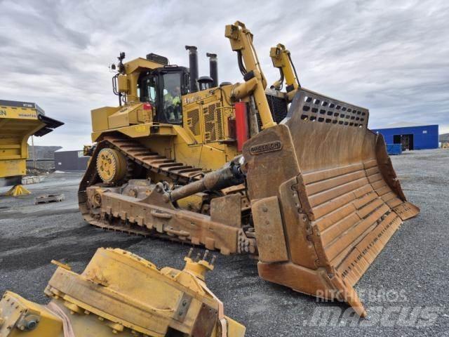 CAT D11T Buldozer sobre oruga