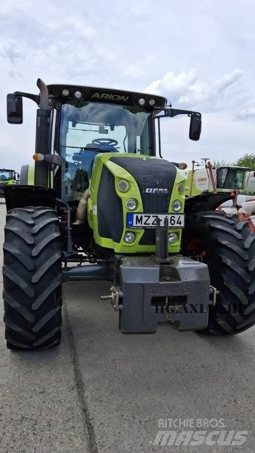 CLAAS Arion 640 Tractores
