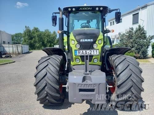 CLAAS Axion 810 Tractores
