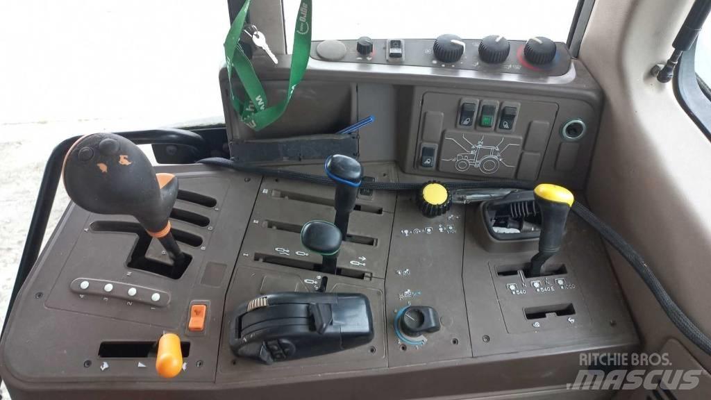 John Deere 6630 Tractores