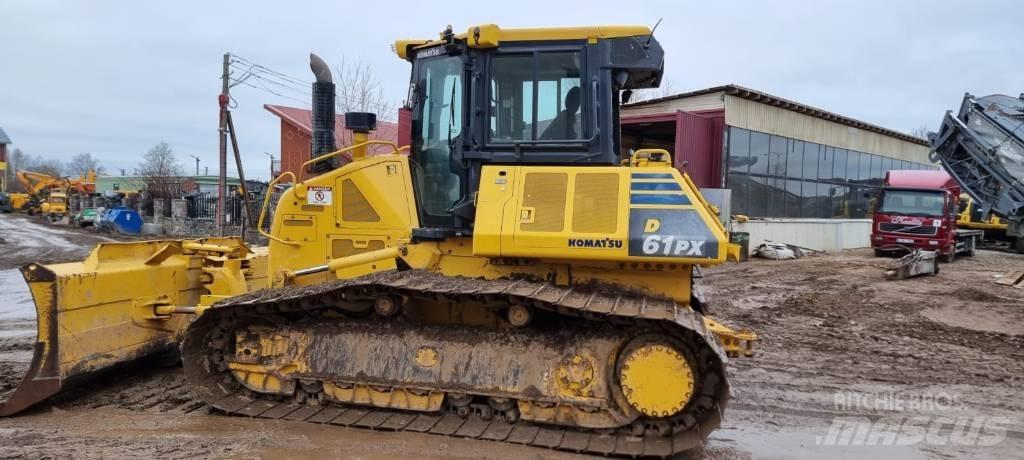 Komatsu D 61 PXI-24 Buldozer sobre oruga