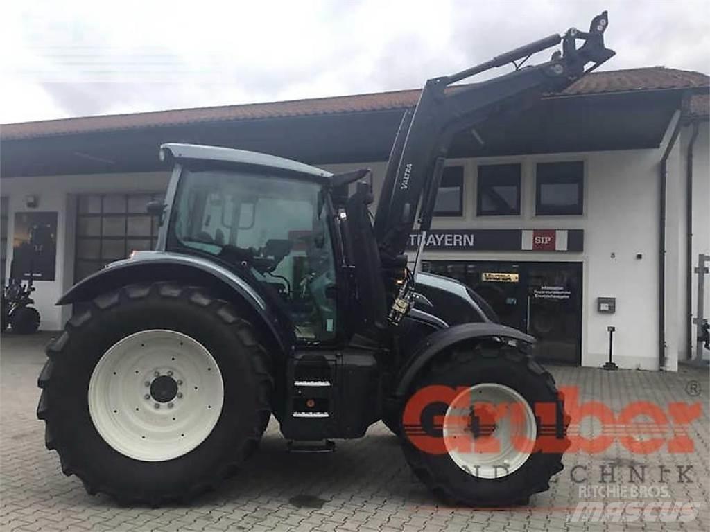 Valtra n 175 d Tractores
