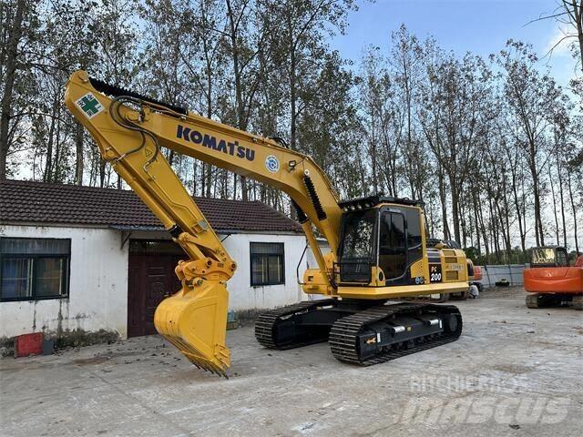 Komatsu PC200-8 Excavadoras de cadenas